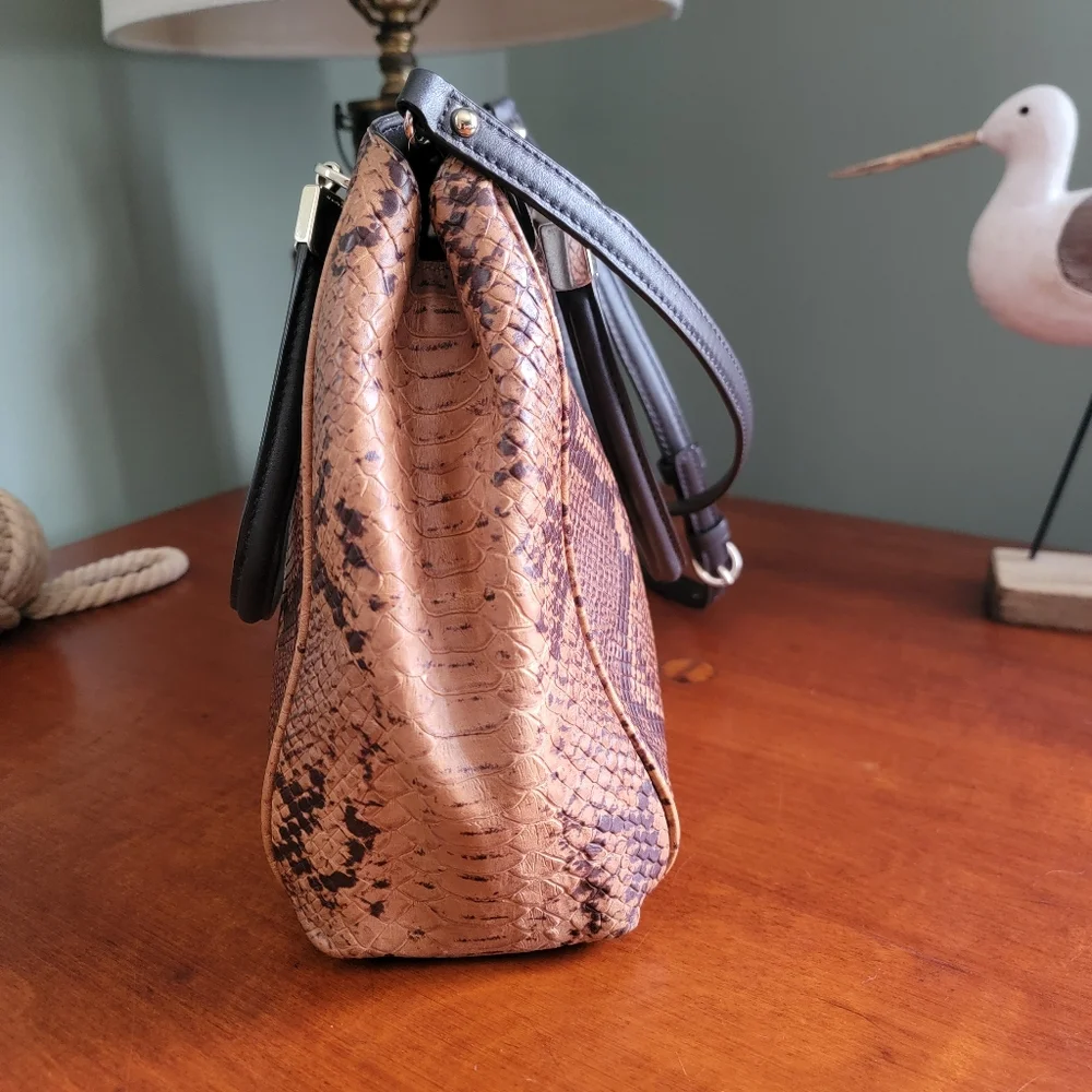 Coach F35271 Minetta Satchel Python Embossed Leather Tan Brown Crossbody Bag